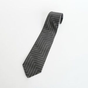 Donna Karan mens silk tie, like new